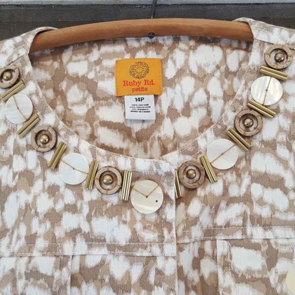 Jacket - Picture 2 of 4